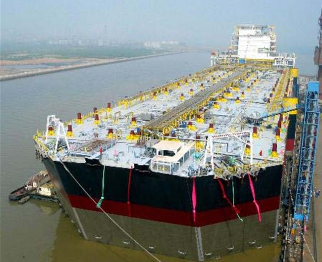 船舶大观远洋运输的巨轮